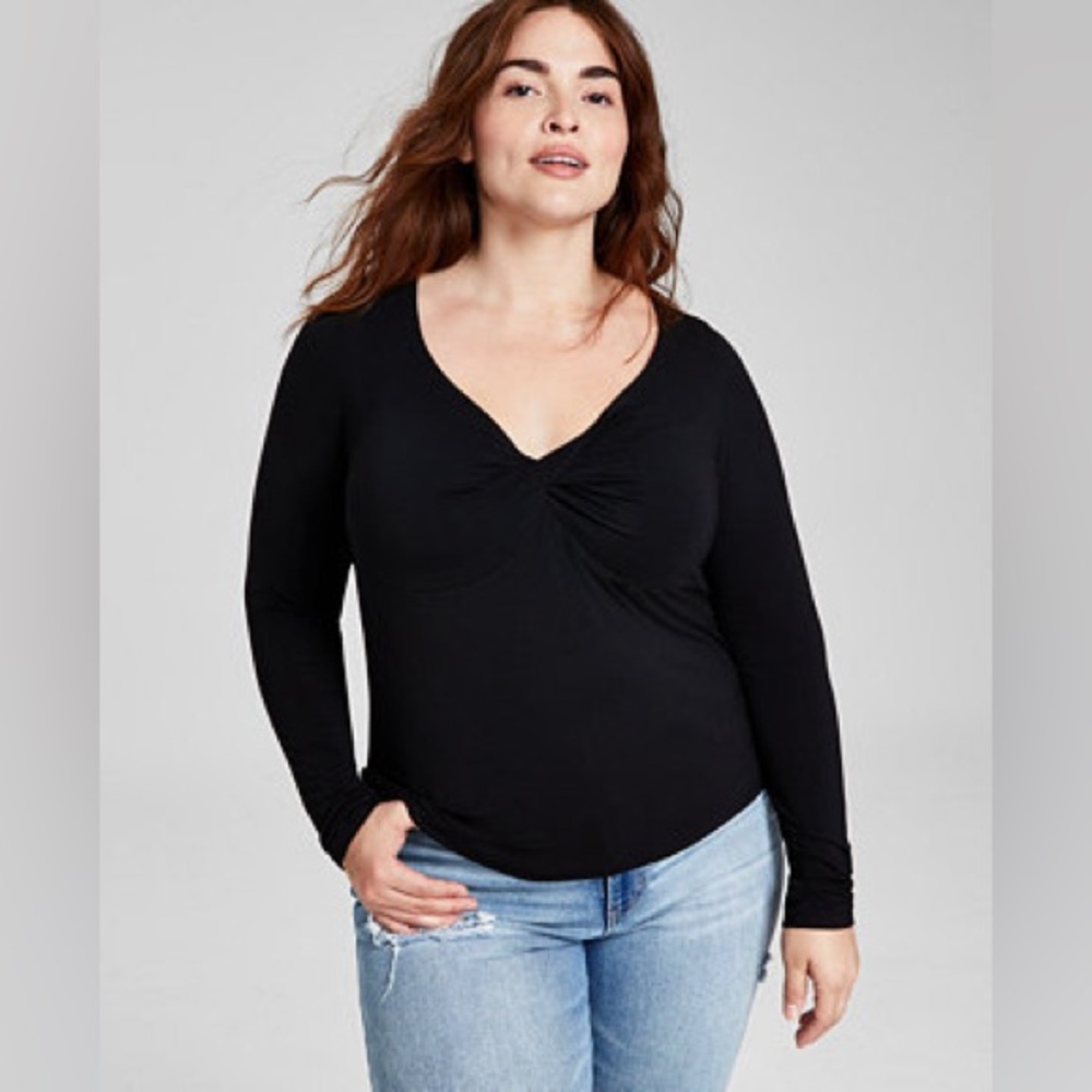 314M NWT And Now This Trendy Plus Size‎ Twisted V-Neck Top - Size: 1X